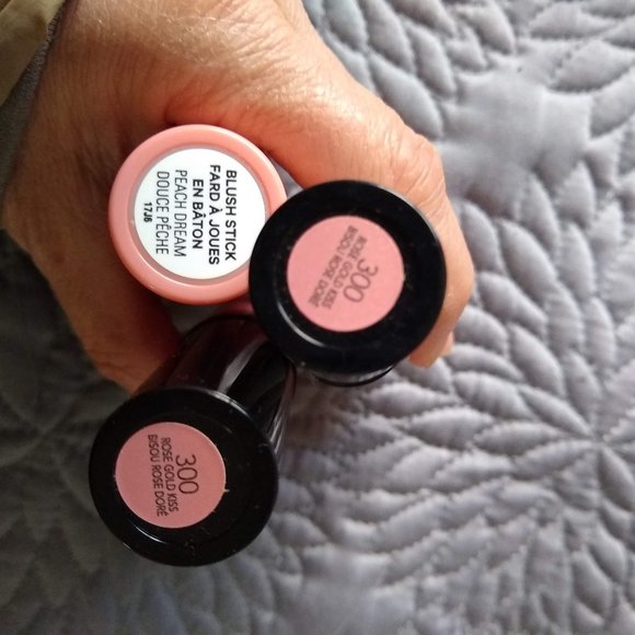 3/$25 bundle of 3 blush sticks Revlon and Joe Fresh - Picture 2 of 4